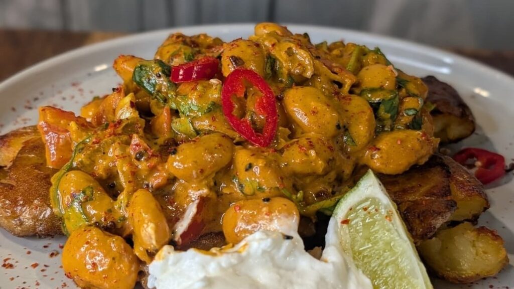 Receta de Arun Kapil: Habas de Bombay con patatas baby crujientes