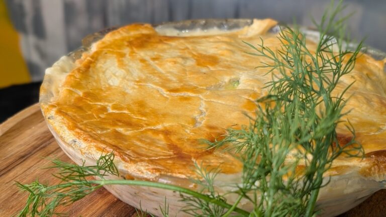 Pastel irlandés de salmón escalfado con brócoli (apto para freidora de aire) — Receta de Trisha