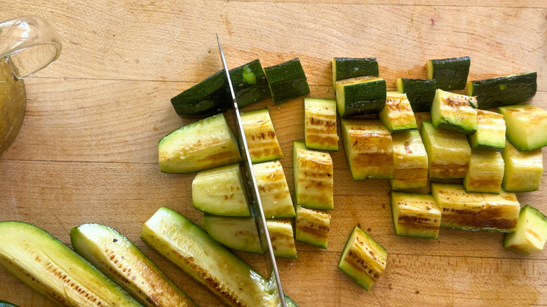 cut zucchini on board