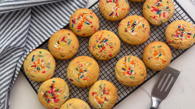 cookies on wire rack