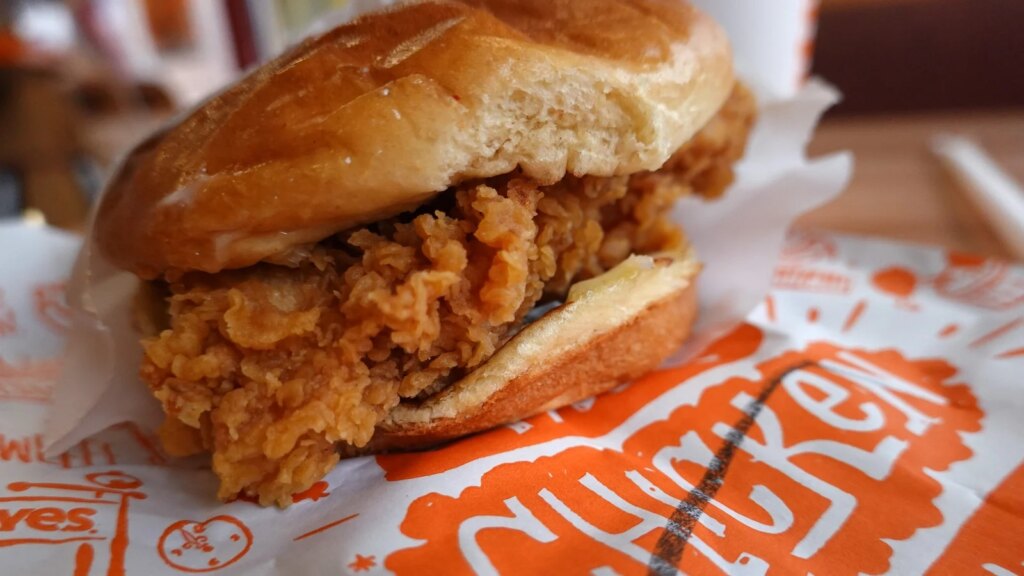 3 restauradores irlandeses ante la ola de pollo frito estadounidense