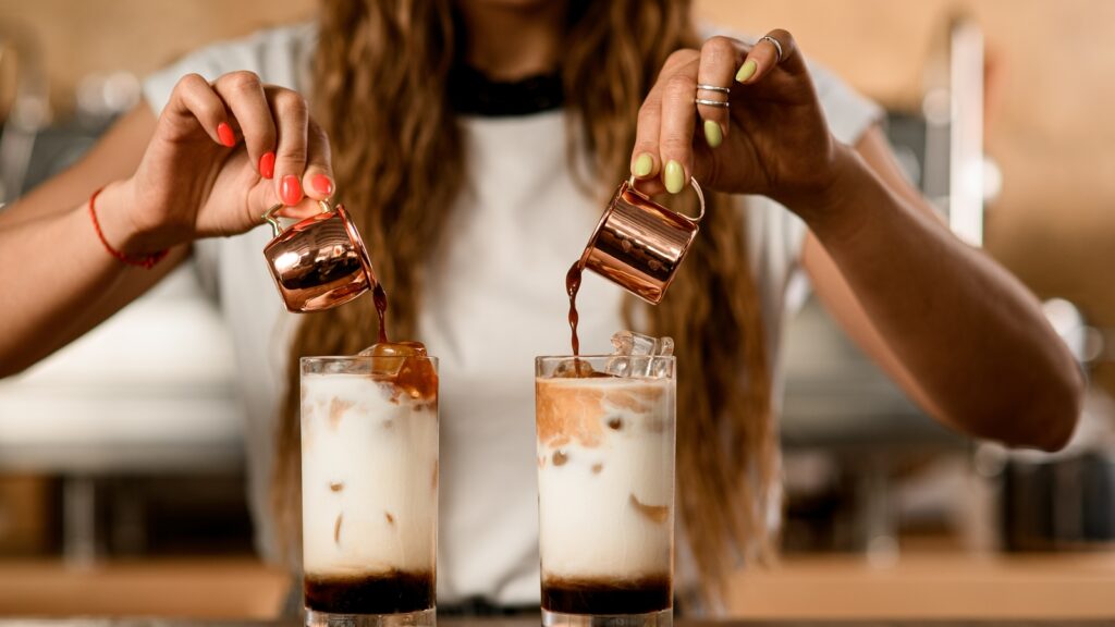 Guía para preparar cafés helados deliciosos en casa