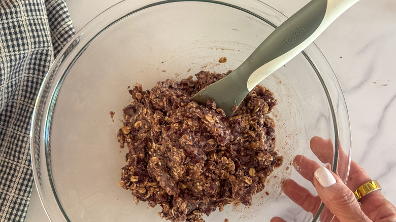 oat mixture in bowl