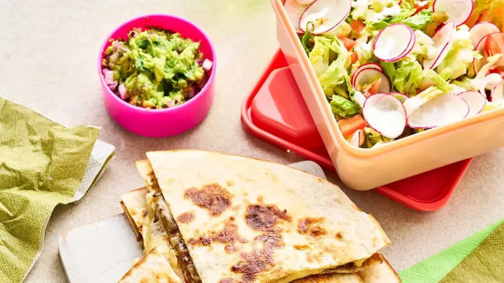 Quesadillas de carne de res machacada y queso, al estilo Joe Wicks