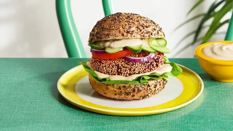 Hamburguesas de falafel con remolacha de Joe Wicks