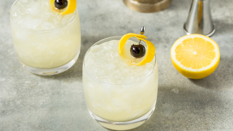 Two Saturn cocktails