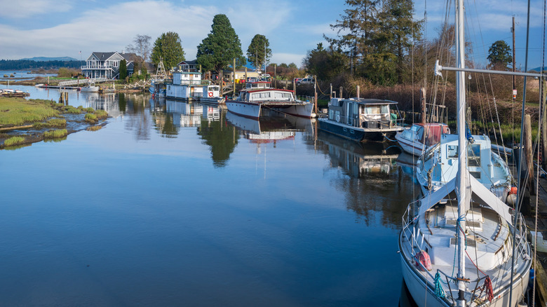 Edison and Bow waterfront with boats and water