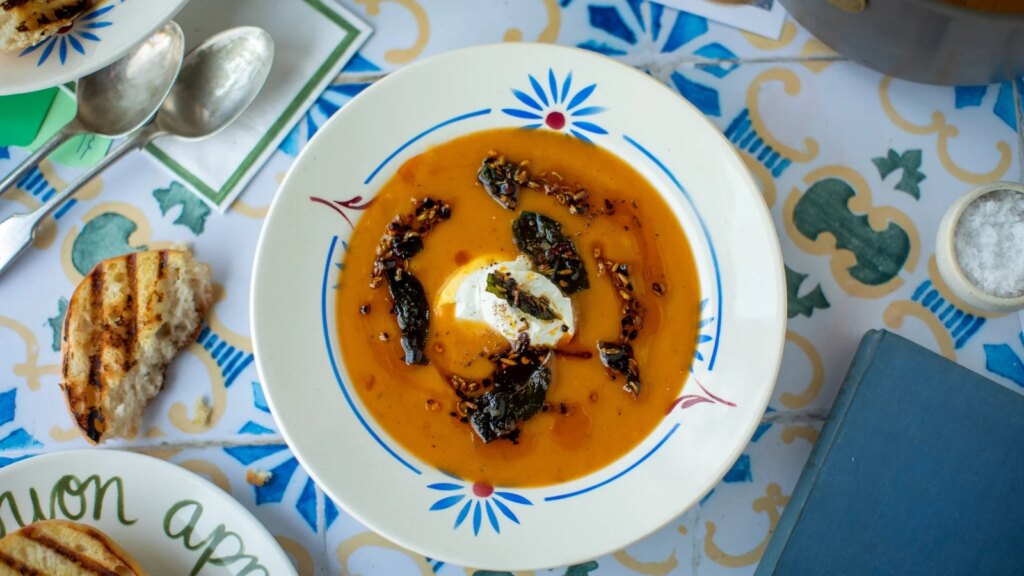 La cocina italiana de Donal: Sopa de calabaza con chile y mascarpone