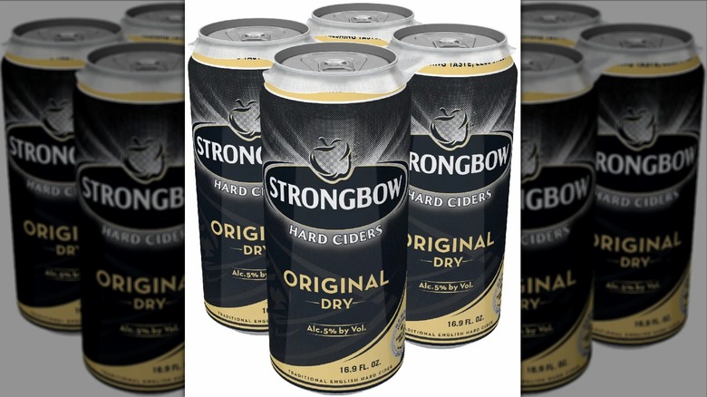 Four pack of Strongbow hard cider original dry cans
