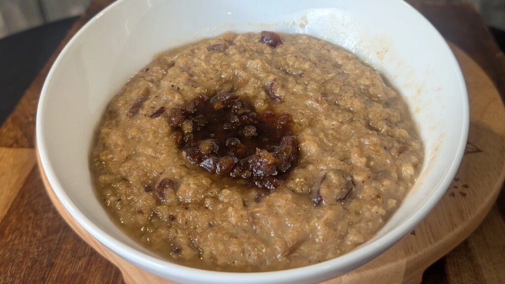 Gachas de avena con toffee pegajoso de Eunice Power: Hoy