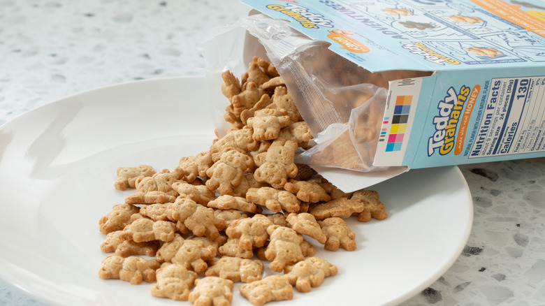 Teddy Grahams spilled on plate